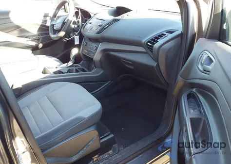 2018 Ford Escape S z USA, uszkodzony, nr VIN 1FMCU0F78JUC24709